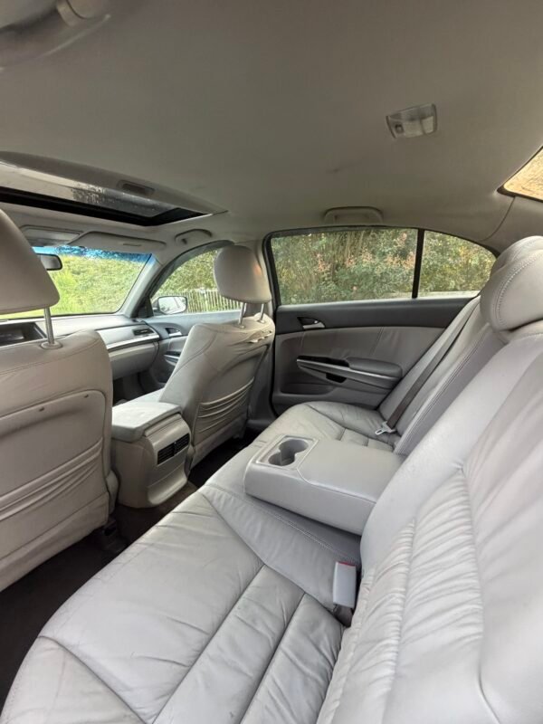 2010 HONDA ACCORD LX CON 153 MIL MILLAS