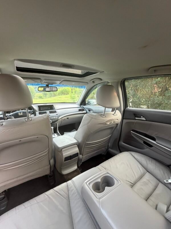 2010 HONDA ACCORD LX CON 153 MIL MILLAS