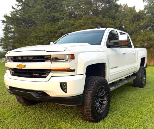 2016 Chevrolet Silverado Crew Cab LT 88 K MILLAS