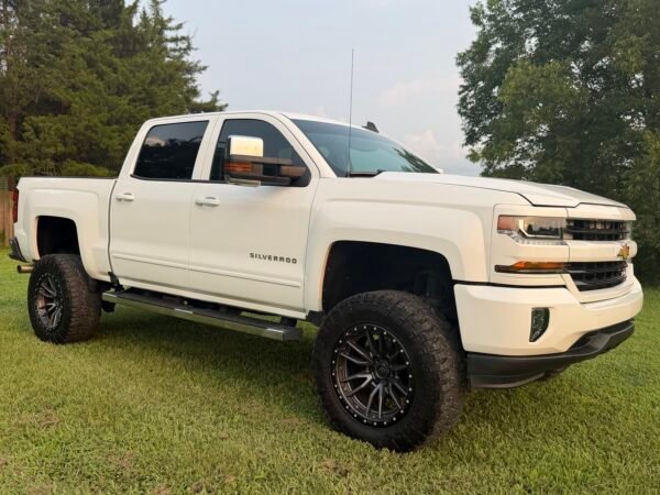 2016 Chevrolet Silverado Crew Cab LT 88 K MILLAS
