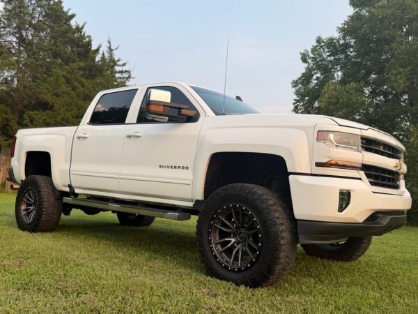 2016 Chevrolet Silverado Crew Cab LT 88 K MILLAS