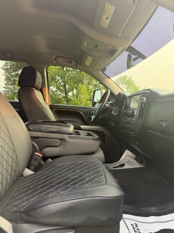 2016 Chevrolet Silverado Crew Cab LT 88 K MILLAS