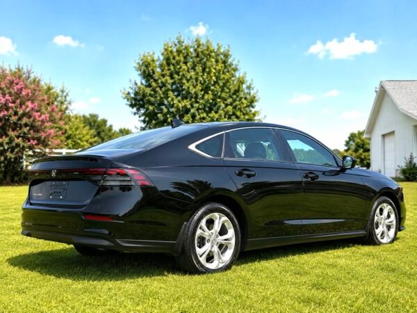 2025 HONDA ACCORD LX SEDAN 12 MIL MILLAS