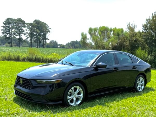 2025 HONDA ACCORD LX SEDAN 12 MIL MILLAS