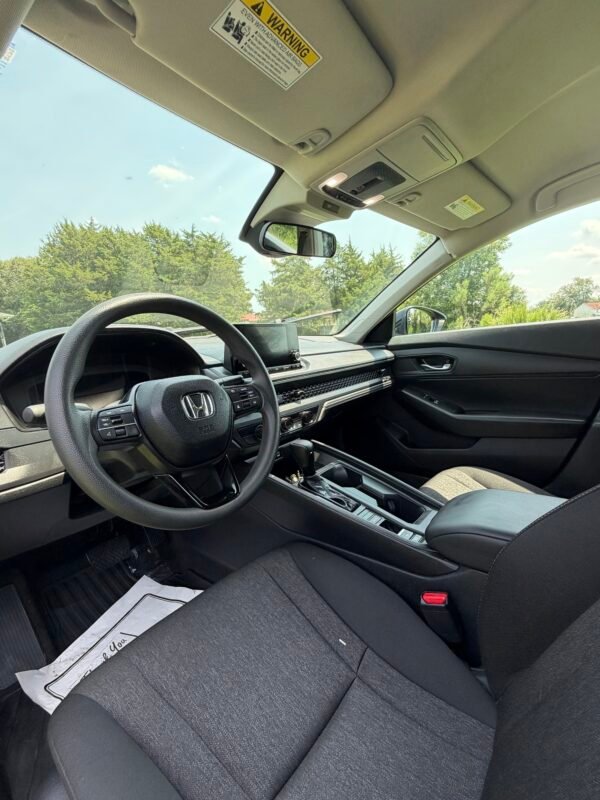 2025 HONDA ACCORD LX SEDAN 12 MIL MILLAS
