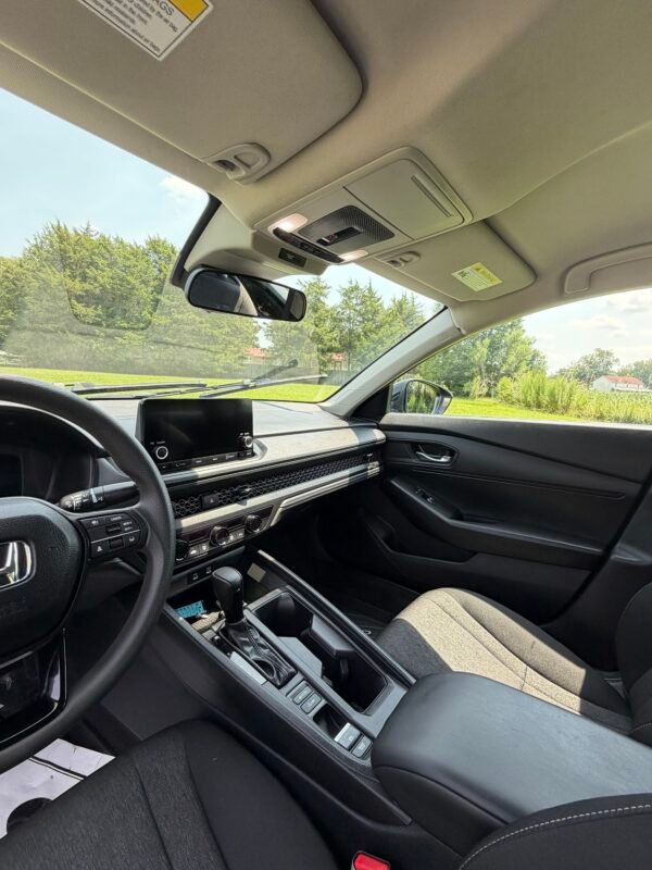2025 HONDA ACCORD LX SEDAN 12 MIL MILLAS