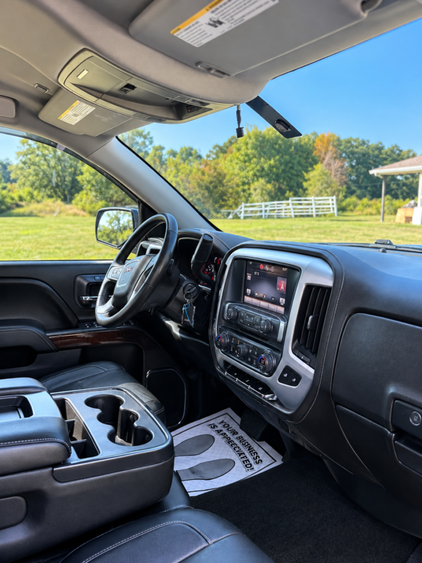 2014 GMC SIERRA SLT 117,000 MILLAS