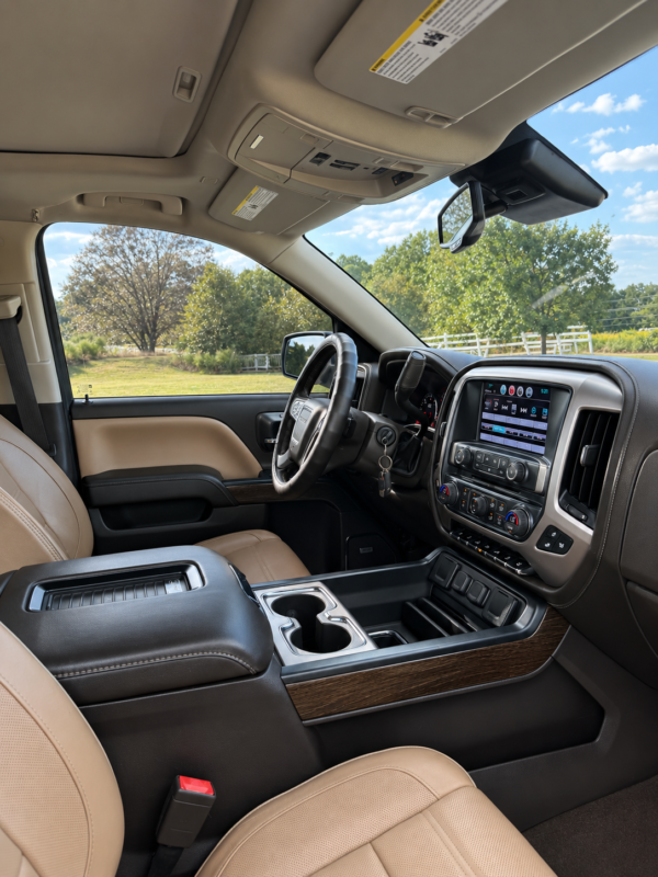 2018 GMC SIERRA DENALI 185 MIL MILLAS