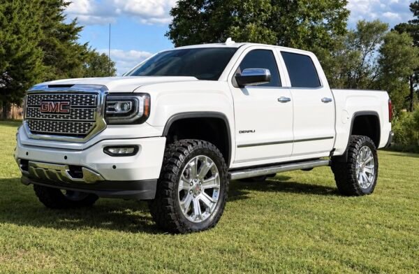 2018 GMC SIERRA DENALI 185 MIL MILLAS