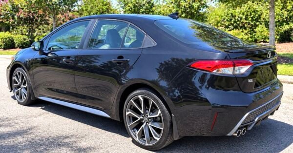 2022 TOYOTA COROLLA SE 55,000 MILLAS