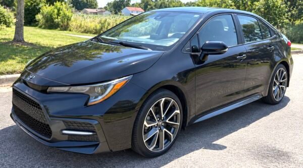 2022 TOYOTA COROLLA SE 55,000 MILLAS