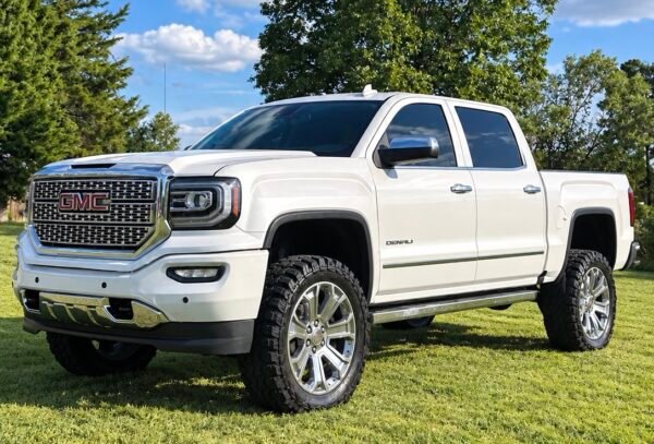 2018 GMC SIERRA DENALI 185 MIL MILLAS