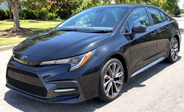 2022 TOYOTA COROLLA SE 55,000 MILLAS
