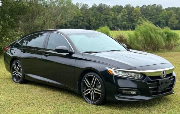 e0a91b38-8bd0-4ac0-bcb0-8d27b4446ab3-1 2019 HONDA ACCORD SPORT 106 MIL MILLAS