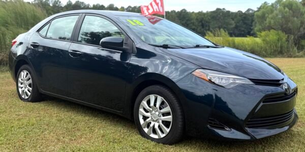 2018 TOYOTA COROLLA LE SEDAN 53 MIL MILLAS