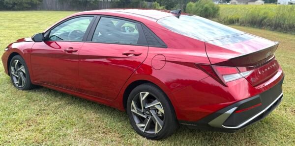 2025 HYUNDAI ELANTRA SEL SPORT 30 MIL MILLAS