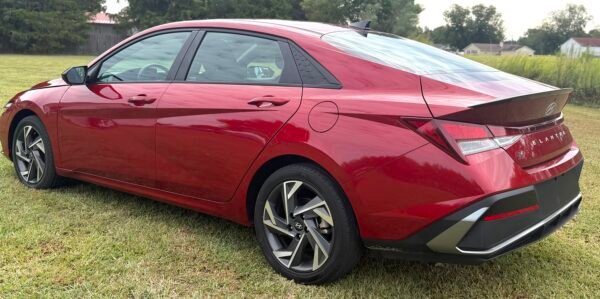 2025 HYUNDAI ELANTRA SEL SPORT 30 MIL MILLAS