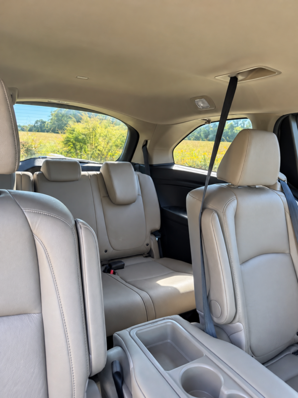 38a90096-fe84-4dac-9ba6-79f67c2519ef-2 2019 HONDA ODYSSEY EXL 47,000 MILLAS