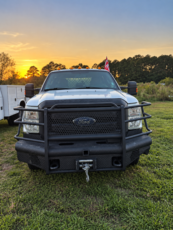 2015 FORD F350 SUPER DUTY CREW CAB 194,000 MILES