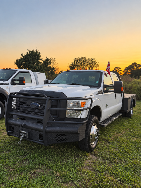 2015 FORD F350 SUPER DUTY CREW CAB 194,000 MILES