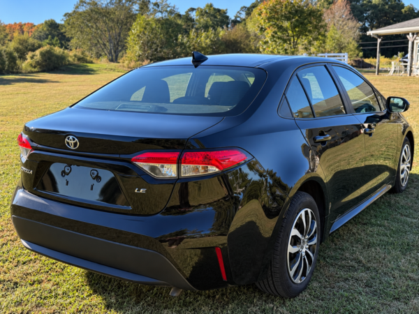 8edecf8d-b843-4d11-8a63-91fd6b603723 2020 TOYOTA COROLLA LE 174,000 MILLAS