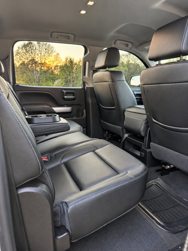 2018 CHEVROLET SILVERADO Z71 LT 111,000 MILLAS