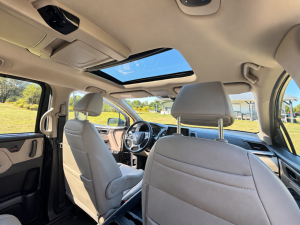a6184ffe-6c52-4d1d-bc6e-ee2e78ad4e70 2019 HONDA ODYSSEY EXL 47,000 MILLAS