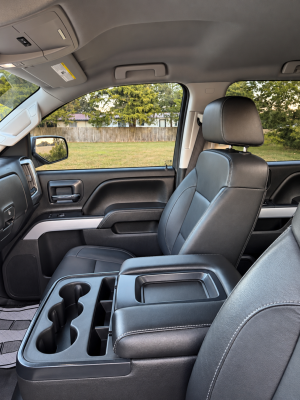 2018 CHEVROLET SILVERADO Z71 LT 111,000 MILLAS