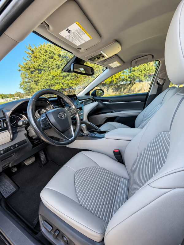 2021 TOYOTA CAMRY SE 37 MIL MILLAS