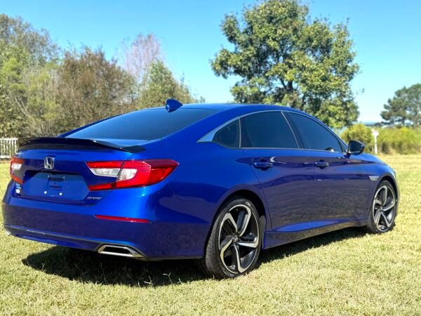 img_5734-2 2020 HONDA ACCORD SPORT 41,000 MILLAS