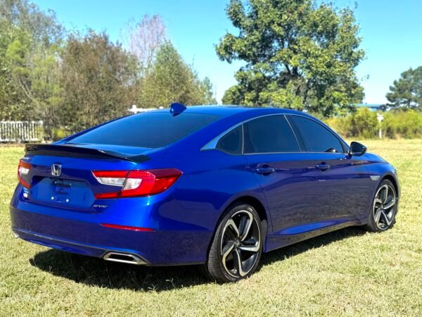 img_5735-3 2020 HONDA ACCORD SPORT 41,000 MILLAS