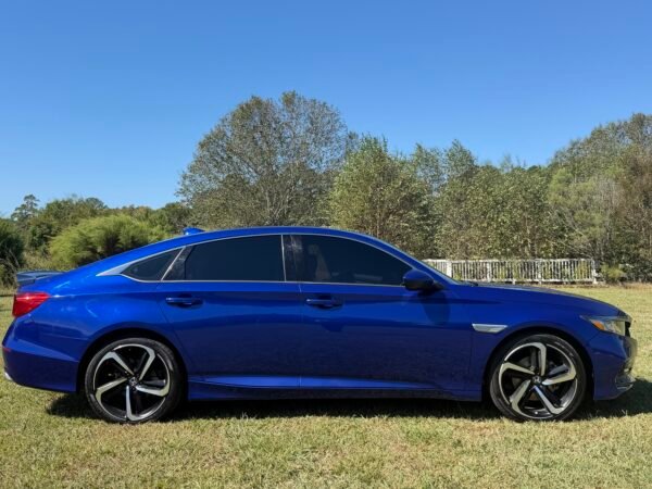 img_5736-3 2020 HONDA ACCORD SPORT 41,000 MILLAS