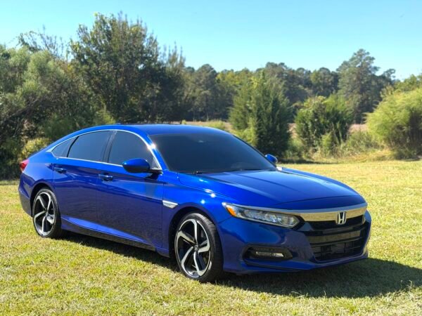 img_5738-3 2020 HONDA ACCORD SPORT 41,000 MILLAS