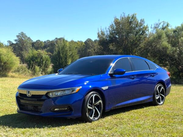 img_5739-3 2020 HONDA ACCORD SPORT 41,000 MILLAS
