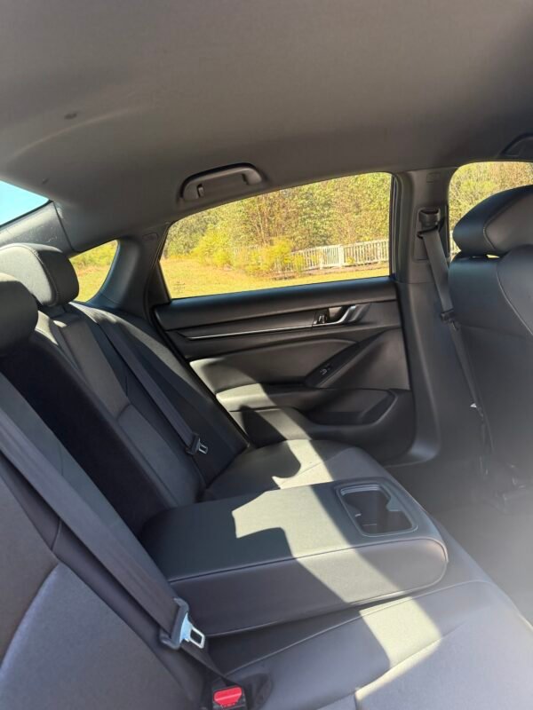 img_5746-8 2020 HONDA ACCORD SPORT 41,000 MILLAS