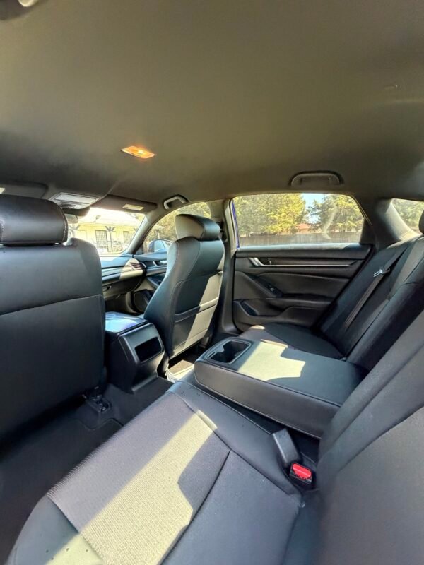 img_5748-3 2020 HONDA ACCORD SPORT 41,000 MILLAS