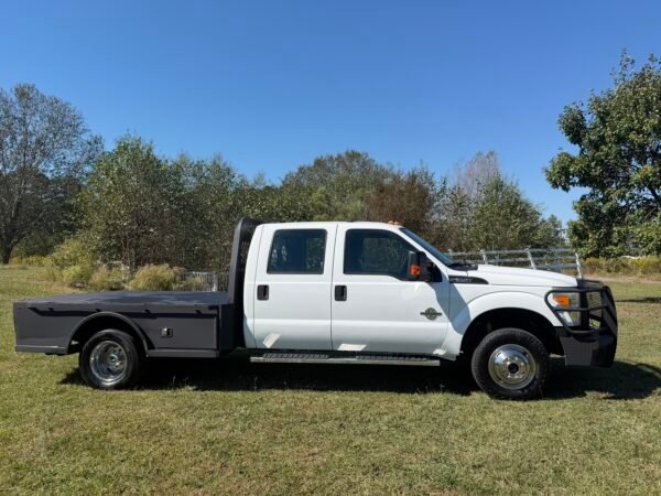 2015 FORD F350 SUPER DUTY CREW CAB 194,000 MILES