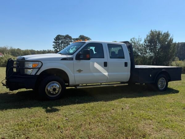 2015 FORD F350 SUPER DUTY CREW CAB 194,000 MILES